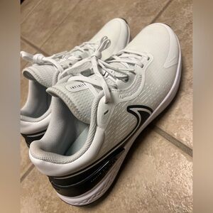 Nike Infinity Pro 2 Golf Shoes White Black Photon Dust DJ5593-115 Mens size 9